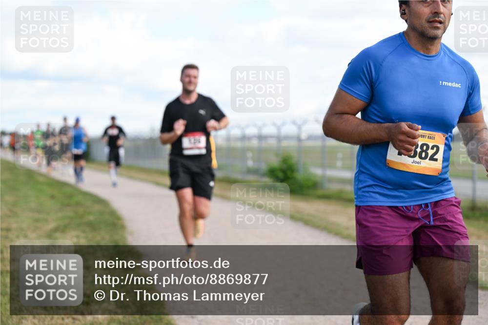 14.09.2025 - Airport Race Dr. Thomas Lammeyer http://msf.ph/oto/8869877 14.09.2025 12:14:18 Laufen 382, 83 meine-sportfotos.de