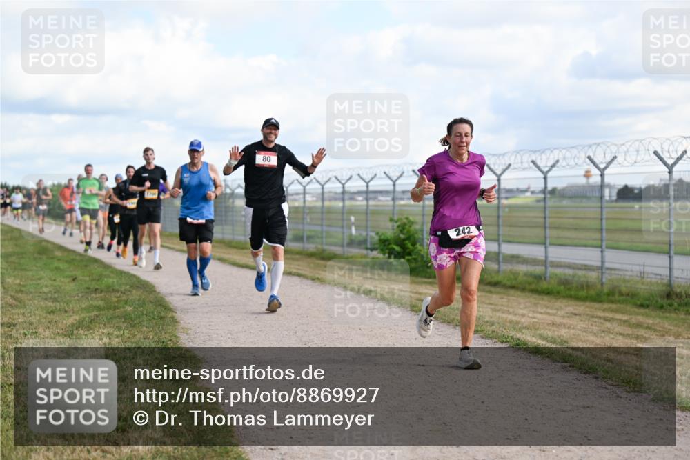 14.09.2025 - Airport Race Dr. Thomas Lammeyer http://msf.ph/oto/8869927 14.09.2025 12:14:21 Laufen 80, 242 meine-sportfotos.de