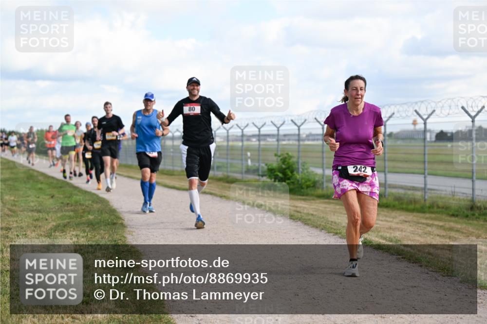 14.09.2025 - Airport Race Dr. Thomas Lammeyer http://msf.ph/oto/8869935 14.09.2025 12:14:22 Laufen 80, 242 meine-sportfotos.de