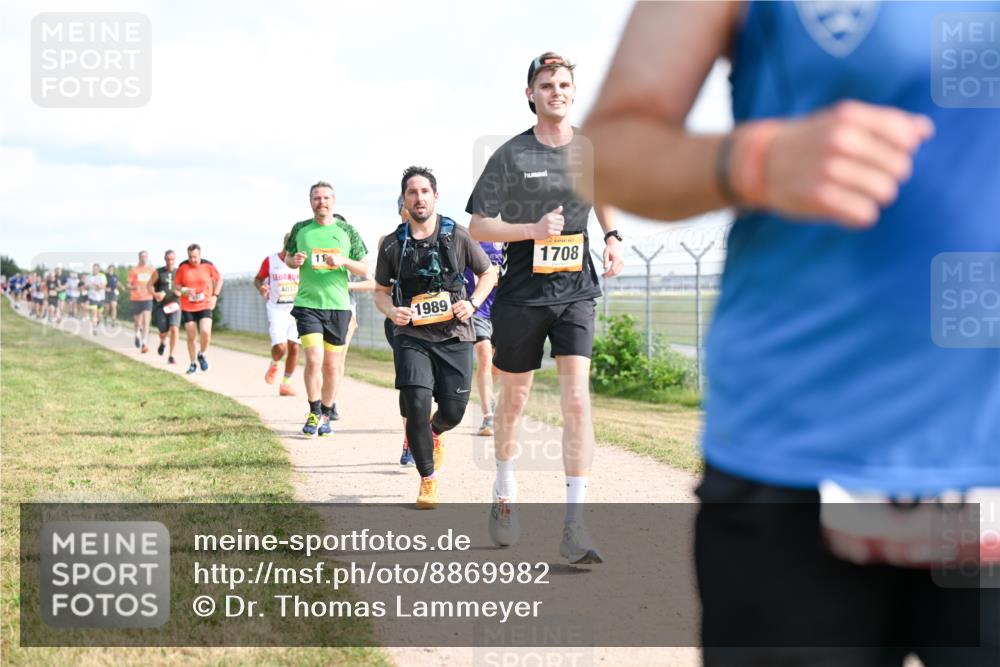 14.09.2025 - Airport Race Dr. Thomas Lammeyer http://msf.ph/oto/8869982 14.09.2025 12:14:26 Laufen 4032, 1989, 1708, 5 meine-sportfotos.de