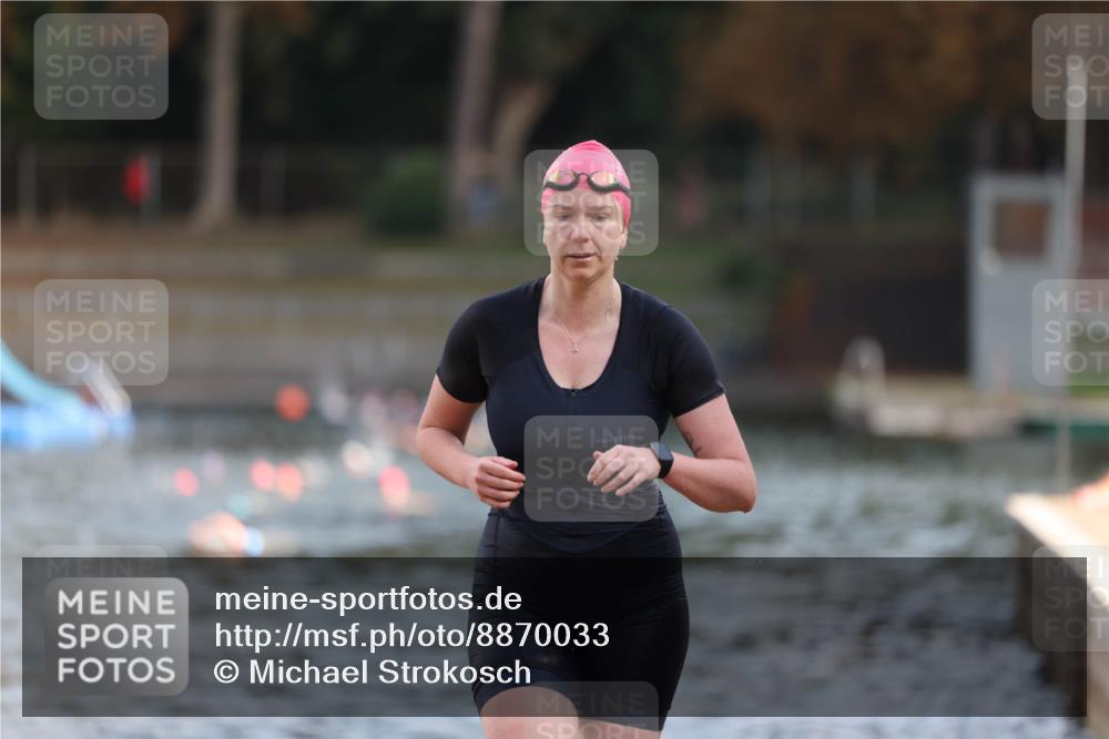 14.09.2025 - Stadtparktriathlon Michael Strokosch http://msf.ph/oto/8870033 14.09.2025 11:11:10 Schwimmen 926 meine-sportfotos.de