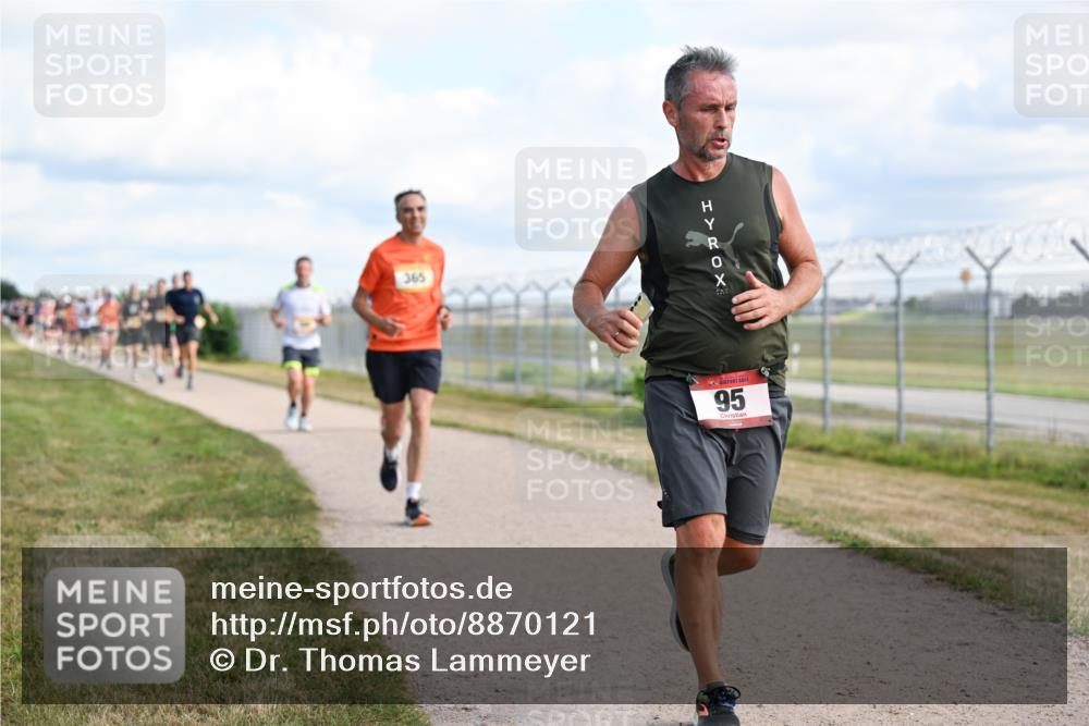 14.09.2025 - Airport Race Dr. Thomas Lammeyer http://msf.ph/oto/8870121 14.09.2025 12:14:35 Laufen 95 meine-sportfotos.de