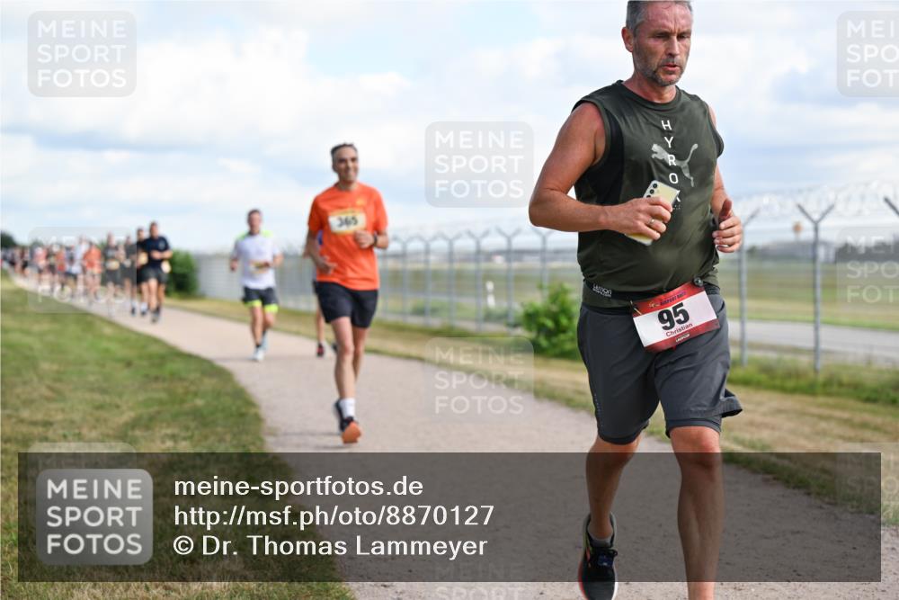 14.09.2025 - Airport Race Dr. Thomas Lammeyer http://msf.ph/oto/8870127 14.09.2025 12:14:35 Laufen 95 meine-sportfotos.de