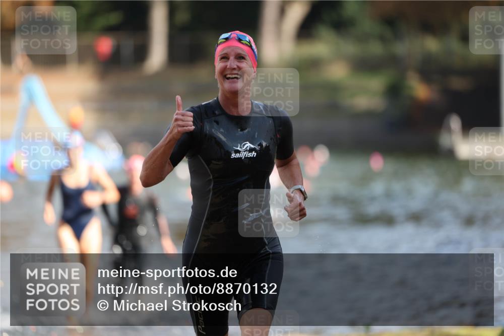 14.09.2025 - Stadtparktriathlon Michael Strokosch http://msf.ph/oto/8870132 14.09.2025 11:12:00 Schwimmen 930, 955, 993, 1011 meine-sportfotos.de