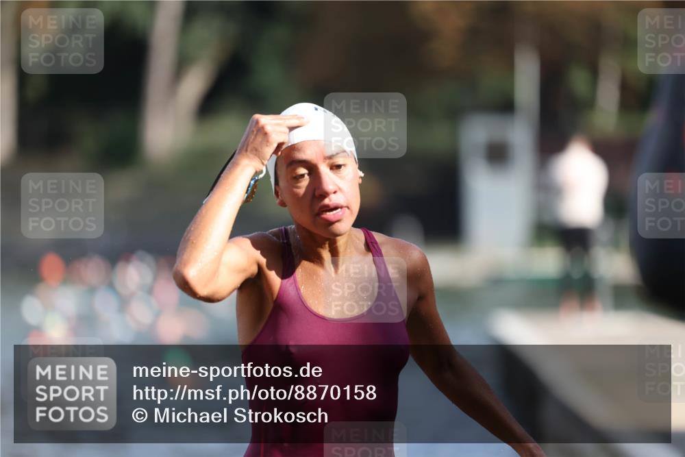 14.09.2025 - Stadtparktriathlon Michael Strokosch http://msf.ph/oto/8870158 14.09.2025 11:12:09 Schwimmen 930, 993, 1011 meine-sportfotos.de