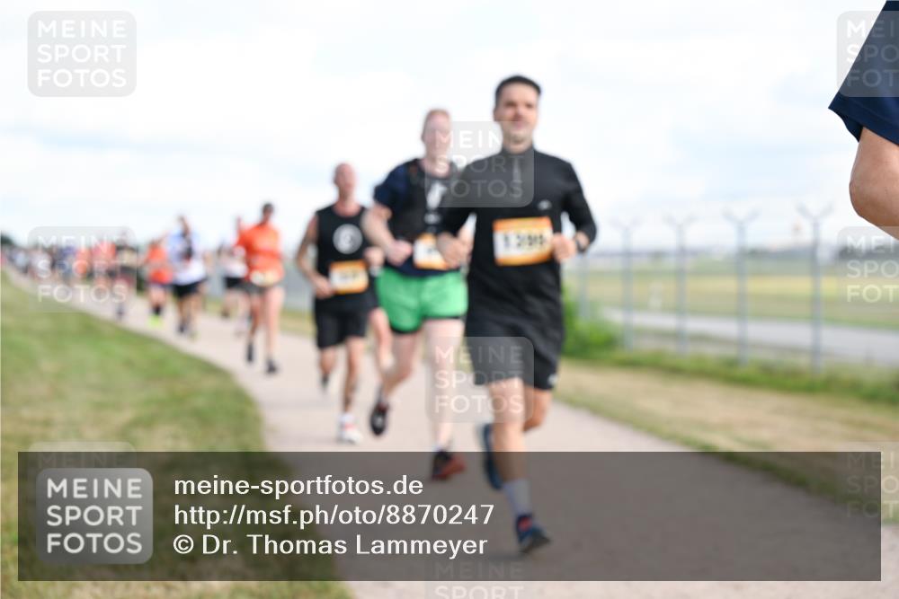 14.09.2025 - Airport Race Dr. Thomas Lammeyer http://msf.ph/oto/8870247 14.09.2025 12:14:44 Laufen 5 meine-sportfotos.de