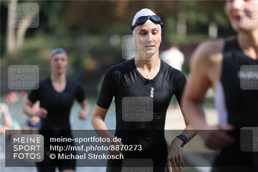 14.09.2025 - Stadtparktriathlon Michael Strokosch http://msf.ph/oto/8870273 14.09.2025 11:12:55 Schwimmen 925, 935, 969, 984, 996, 1009, 1020 meine-sportfotos.de