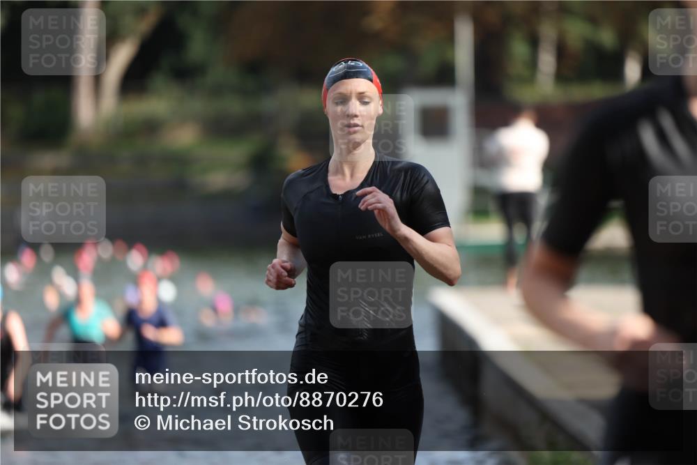 14.09.2025 - Stadtparktriathlon Michael Strokosch http://msf.ph/oto/8870276 14.09.2025 11:12:56 Schwimmen 925, 935, 969, 984, 996, 1009, 1020 meine-sportfotos.de
