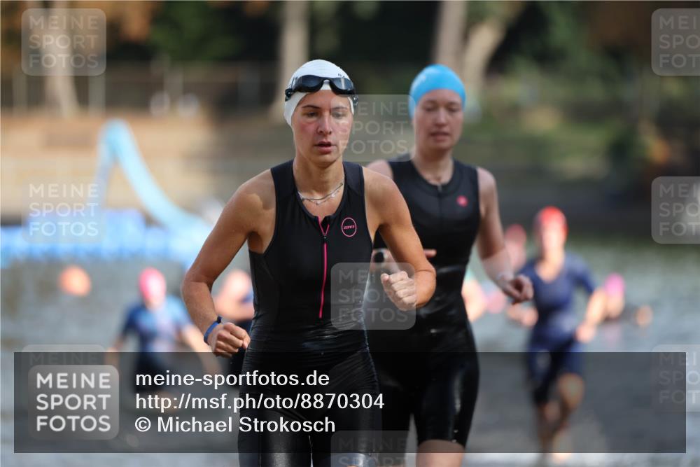 14.09.2025 - Stadtparktriathlon Michael Strokosch http://msf.ph/oto/8870304 14.09.2025 11:13:04 Schwimmen 945, 947, 969, 990, 1006, 1009, 1020 meine-sportfotos.de