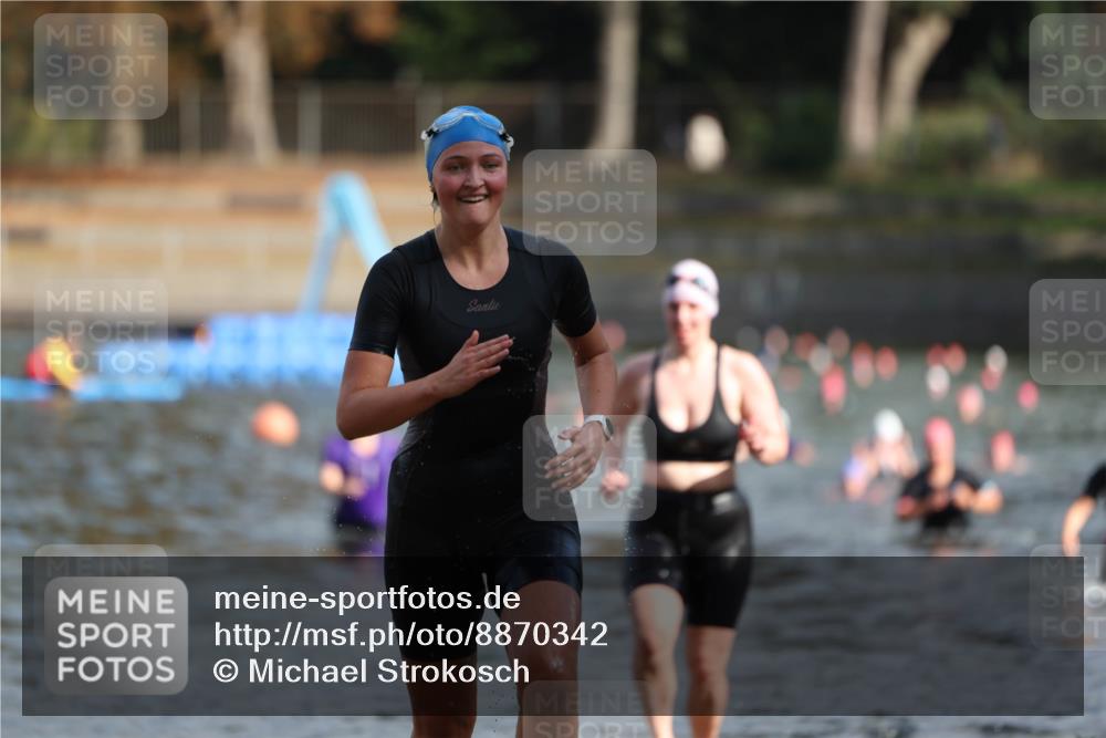 14.09.2025 - Stadtparktriathlon Michael Strokosch http://msf.ph/oto/8870342 14.09.2025 11:13:18 Schwimmen 927, 1001 meine-sportfotos.de