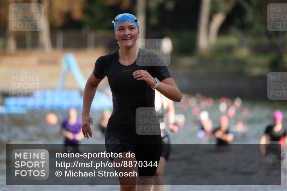 14.09.2025 - Stadtparktriathlon Michael Strokosch http://msf.ph/oto/8870344 14.09.2025 11:13:18 Schwimmen 927, 1001 meine-sportfotos.de