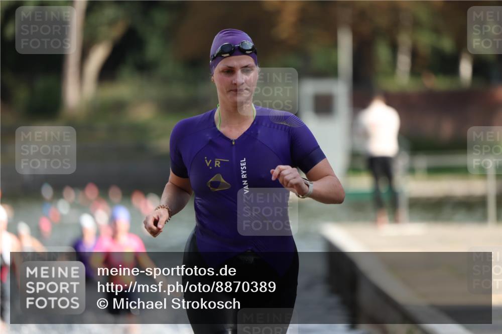 14.09.2025 - Stadtparktriathlon Michael Strokosch http://msf.ph/oto/8870389 14.09.2025 11:13:36 Schwimmen 937, 938, 944, 960, 981, 982, 1018 meine-sportfotos.de