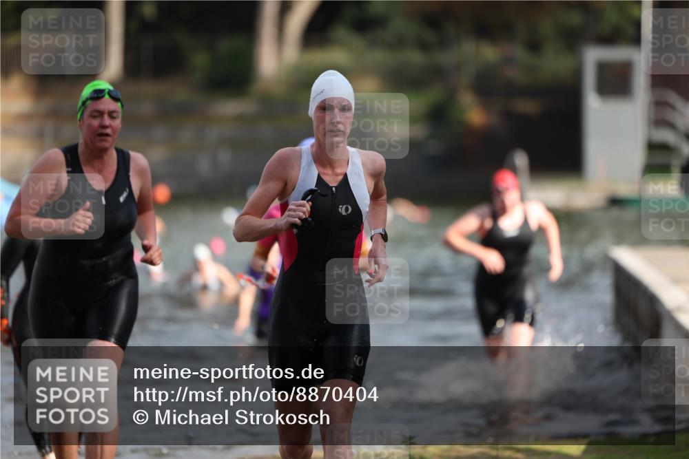 14.09.2025 - Stadtparktriathlon Michael Strokosch http://msf.ph/oto/8870404 14.09.2025 11:13:40 Schwimmen 937, 938, 960, 981, 982 meine-sportfotos.de