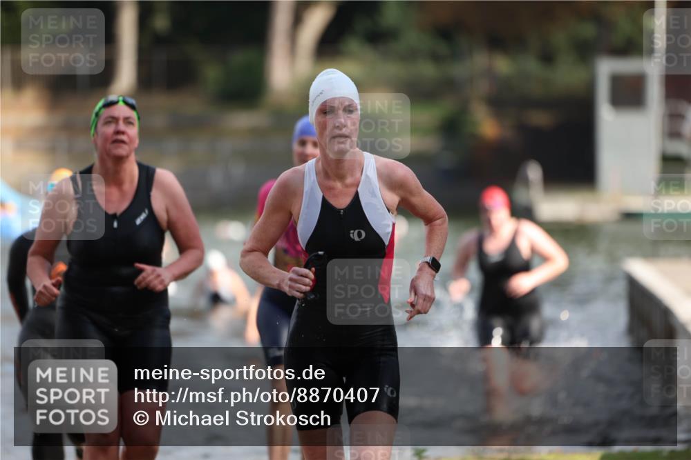 14.09.2025 - Stadtparktriathlon Michael Strokosch http://msf.ph/oto/8870407 14.09.2025 11:13:40 Schwimmen 937, 938, 960, 981, 982 meine-sportfotos.de
