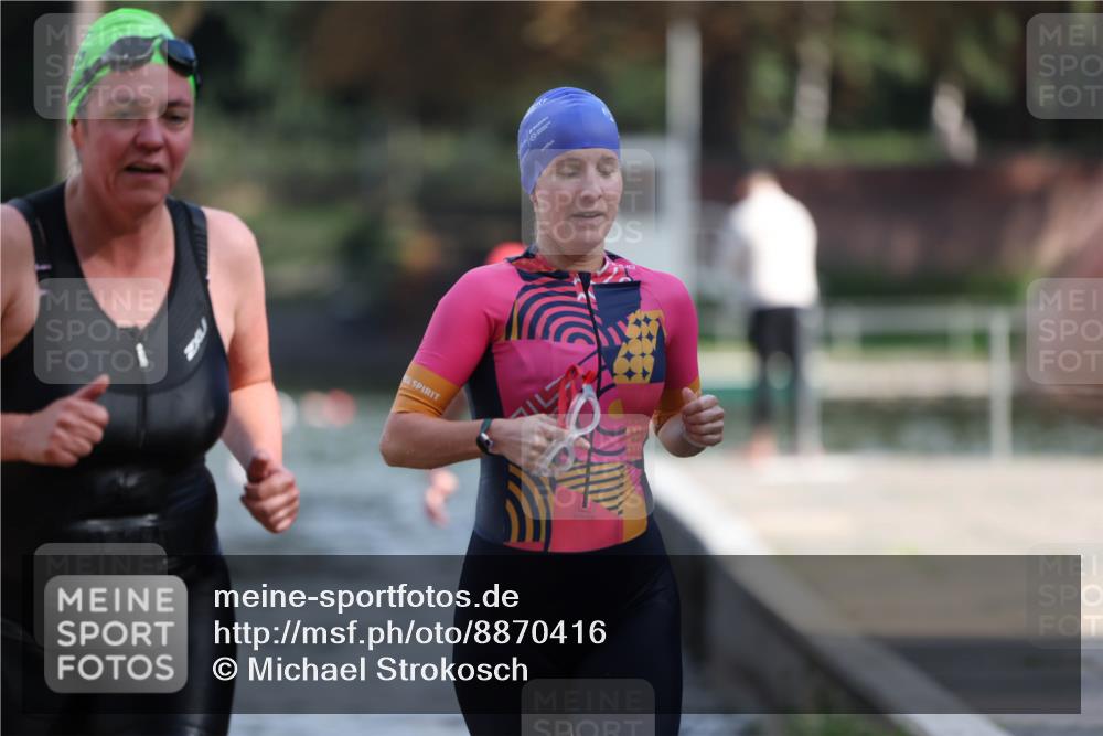 14.09.2025 - Stadtparktriathlon Michael Strokosch http://msf.ph/oto/8870416 14.09.2025 11:13:43 Schwimmen 937, 938, 960, 981, 982 meine-sportfotos.de
