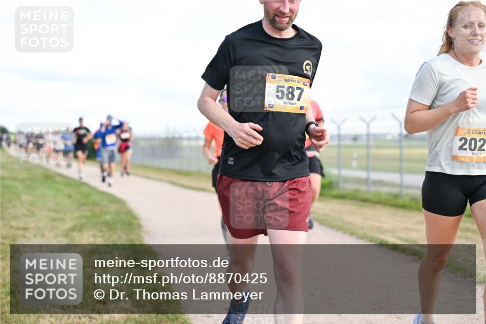14.09.2025 - Airport Race Dr. Thomas Lammeyer http://msf.ph/oto/8870425 14.09.2025 12:14:54 Laufen 00, 587, 202 meine-sportfotos.de