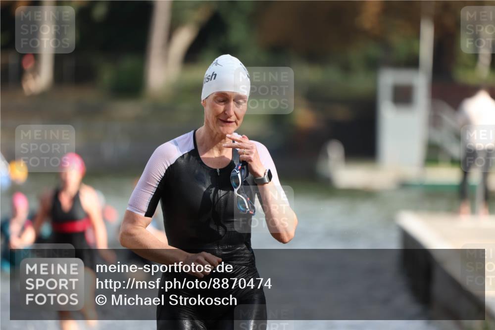 14.09.2025 - Stadtparktriathlon Michael Strokosch http://msf.ph/oto/8870474 14.09.2025 11:14:09 Schwimmen 929, 949, 964, 978, 989, 1007, 1017 meine-sportfotos.de