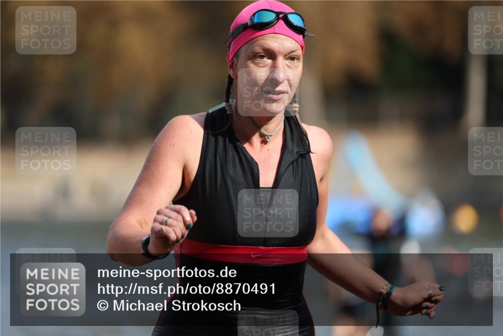 14.09.2025 - Stadtparktriathlon Michael Strokosch http://msf.ph/oto/8870491 14.09.2025 11:14:14 Schwimmen 964, 978, 989, 997, 1017 meine-sportfotos.de