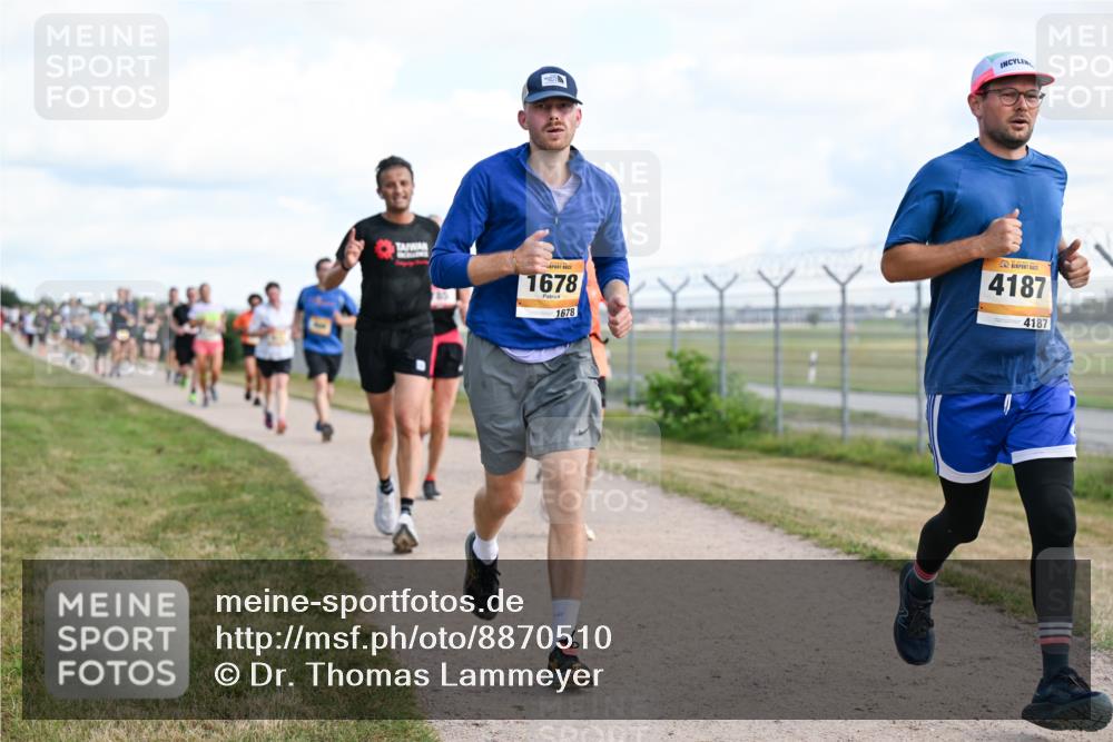 14.09.2025 - Airport Race Dr. Thomas Lammeyer http://msf.ph/oto/8870510 14.09.2025 12:15:00 Laufen 1678, 1678, 4187, 4187 meine-sportfotos.de