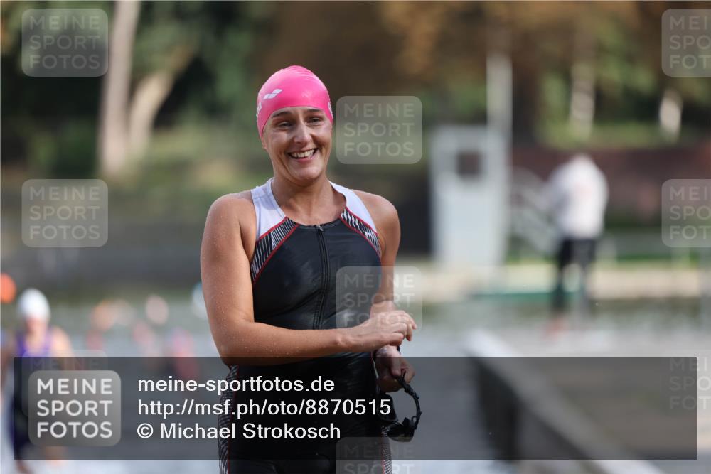 14.09.2025 - Stadtparktriathlon Michael Strokosch http://msf.ph/oto/8870515 14.09.2025 11:14:24 Schwimmen 939, 941, 964, 978, 997 meine-sportfotos.de