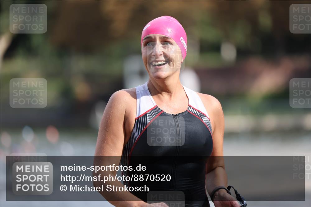 14.09.2025 - Stadtparktriathlon Michael Strokosch http://msf.ph/oto/8870520 14.09.2025 11:14:25 Schwimmen 939, 941, 964, 997 meine-sportfotos.de