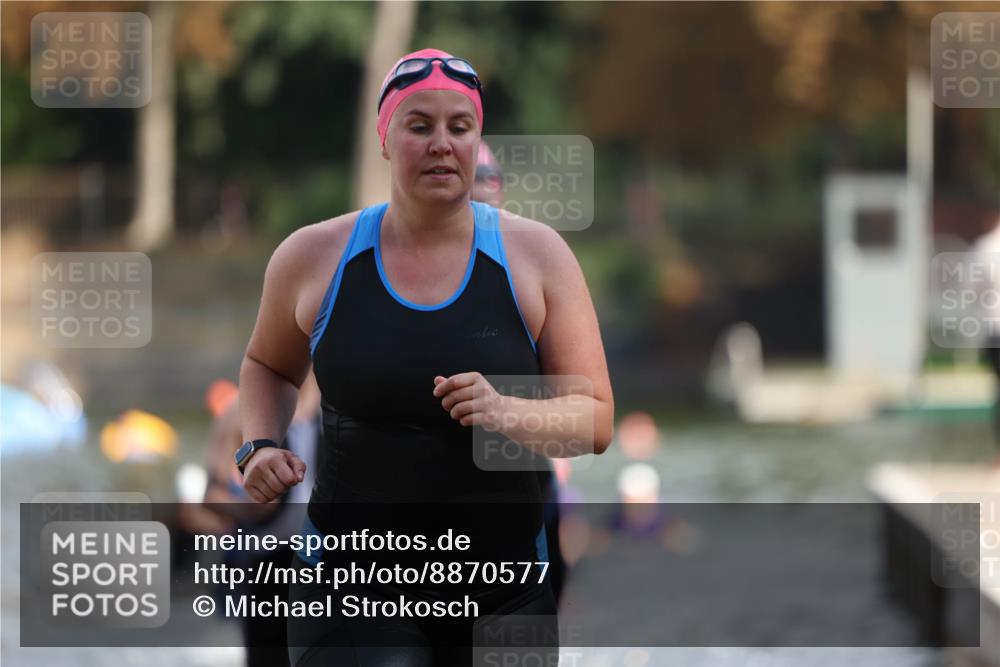14.09.2025 - Stadtparktriathlon Michael Strokosch http://msf.ph/oto/8870577 14.09.2025 11:14:48 Schwimmen 936, 952, 957, 958, 963, 970 meine-sportfotos.de