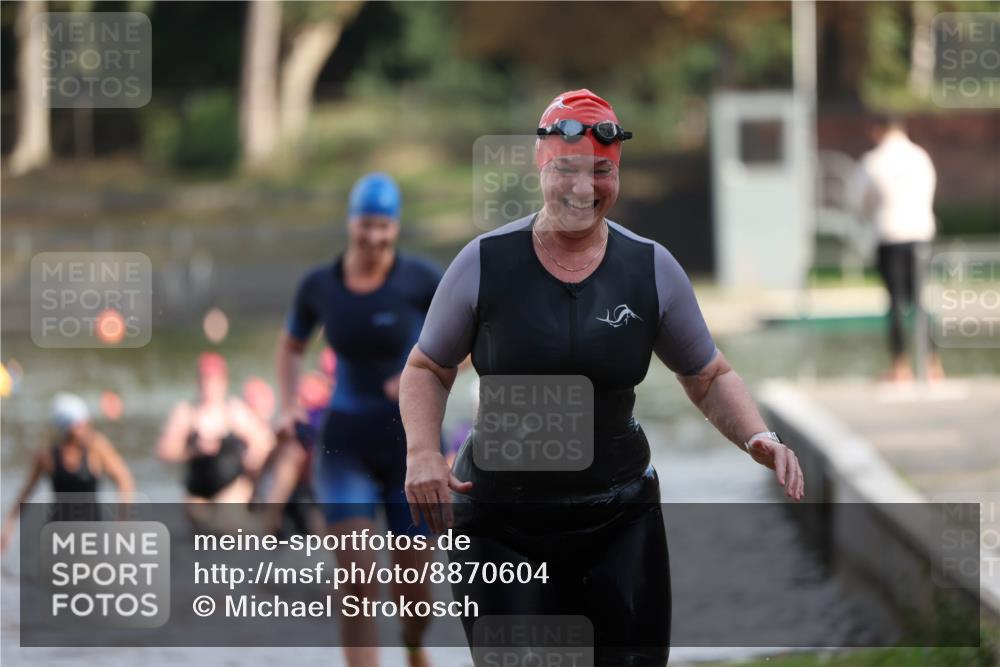 14.09.2025 - Stadtparktriathlon Michael Strokosch http://msf.ph/oto/8870604 14.09.2025 11:14:55 Schwimmen 936, 952, 963, 974, 980, 998, 1014 meine-sportfotos.de