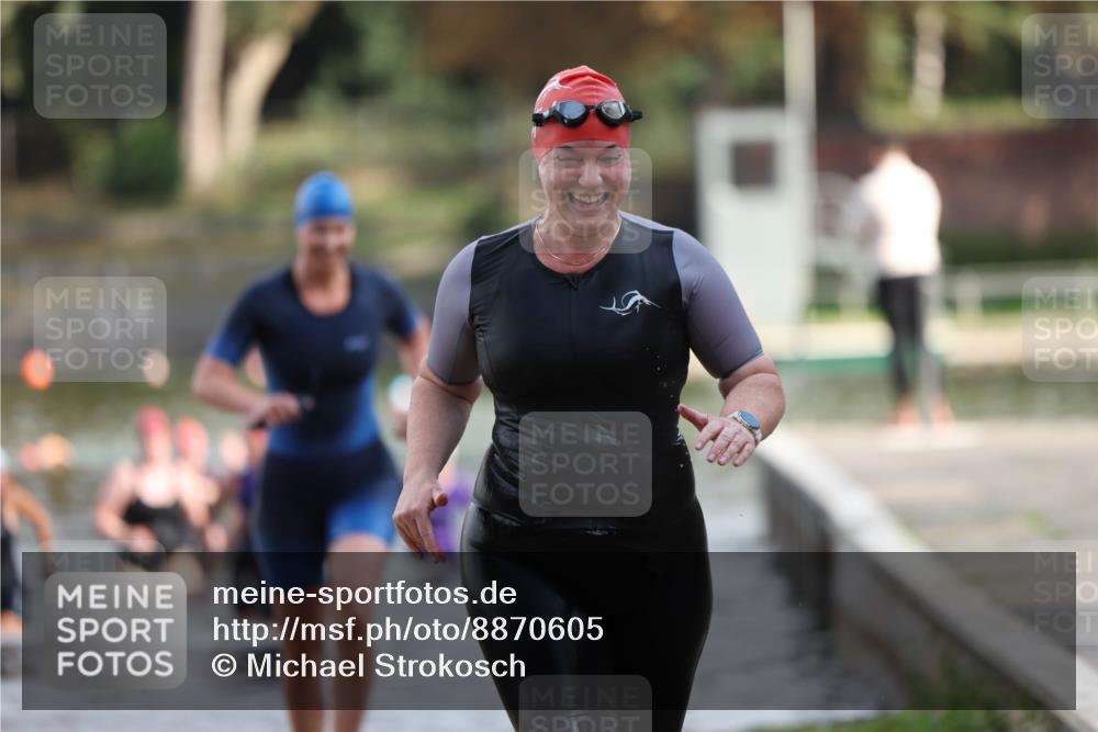 14.09.2025 - Stadtparktriathlon Michael Strokosch http://msf.ph/oto/8870605 14.09.2025 11:14:55 Schwimmen 936, 952, 963, 974, 980, 998, 1014 meine-sportfotos.de