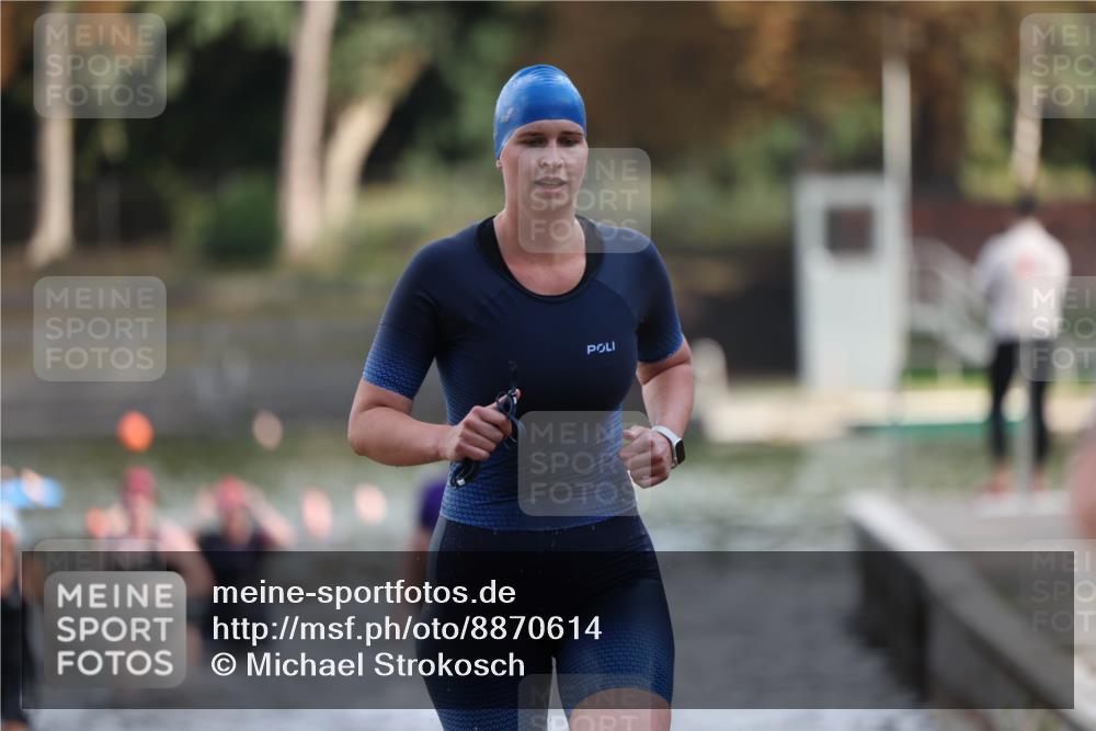 14.09.2025 - Stadtparktriathlon Michael Strokosch http://msf.ph/oto/8870614 14.09.2025 11:14:57 Schwimmen 936, 952, 974, 980, 998, 1014 meine-sportfotos.de