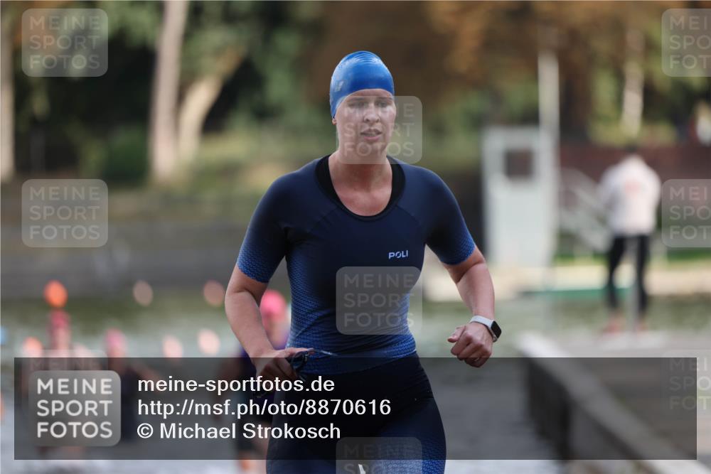 14.09.2025 - Stadtparktriathlon Michael Strokosch http://msf.ph/oto/8870616 14.09.2025 11:14:57 Schwimmen 936, 952, 974, 980, 998, 1014 meine-sportfotos.de