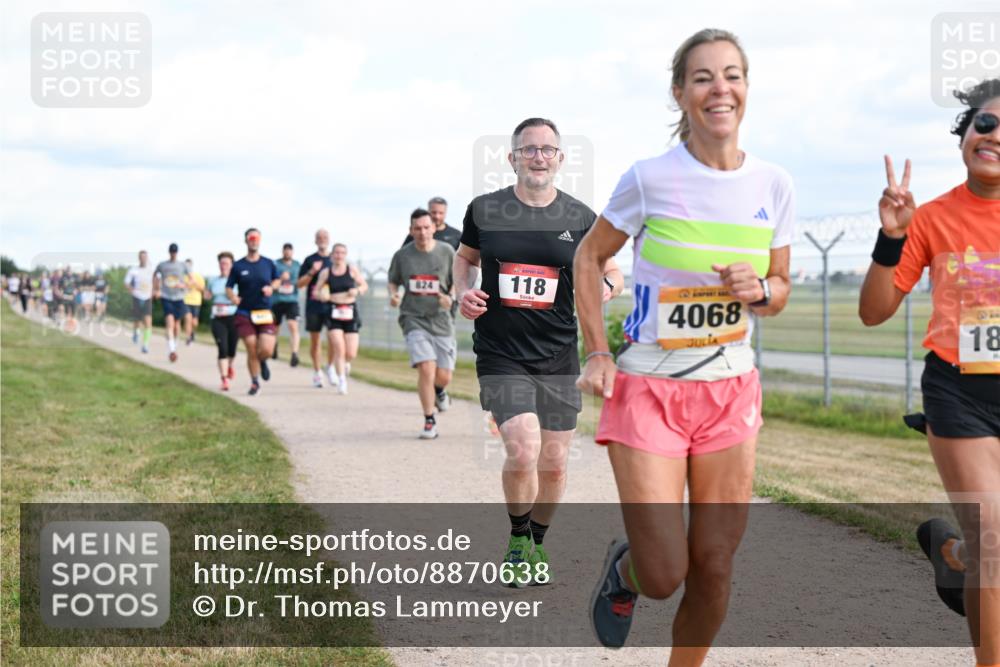 14.09.2025 - Airport Race Dr. Thomas Lammeyer http://msf.ph/oto/8870638 14.09.2025 12:15:08 Laufen 824, 118, 4068, 18 meine-sportfotos.de