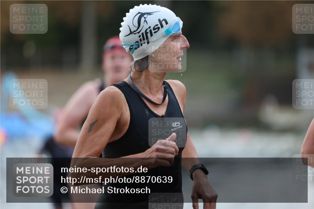 14.09.2025 - Stadtparktriathlon Michael Strokosch http://msf.ph/oto/8870639 14.09.2025 11:15:07 Schwimmen 948, 974, 980, 998, 1008, 1014 meine-sportfotos.de