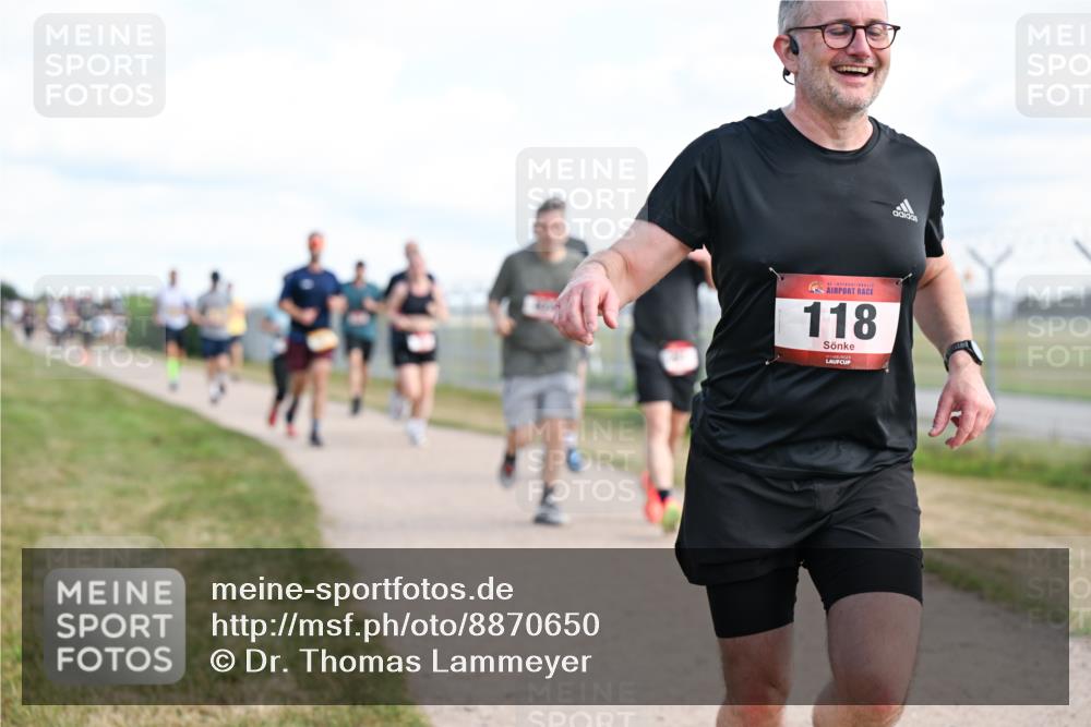 14.09.2025 - Airport Race Dr. Thomas Lammeyer http://msf.ph/oto/8870650 14.09.2025 12:15:09 Laufen 118 meine-sportfotos.de