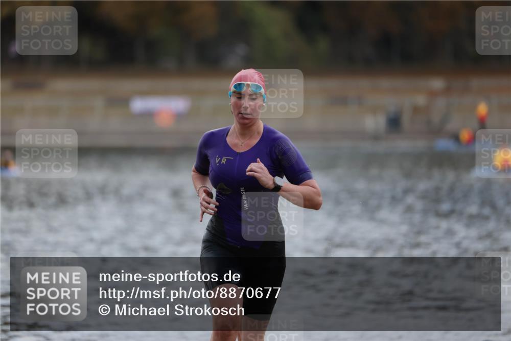 14.09.2025 - Stadtparktriathlon Michael Strokosch http://msf.ph/oto/8870677 14.09.2025 11:15:38 Schwimmen 972, 994 meine-sportfotos.de