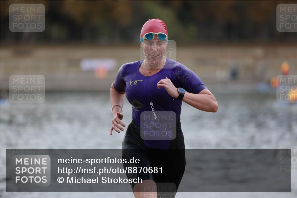 14.09.2025 - Stadtparktriathlon Michael Strokosch http://msf.ph/oto/8870681 14.09.2025 11:15:38 Schwimmen 972, 994 meine-sportfotos.de