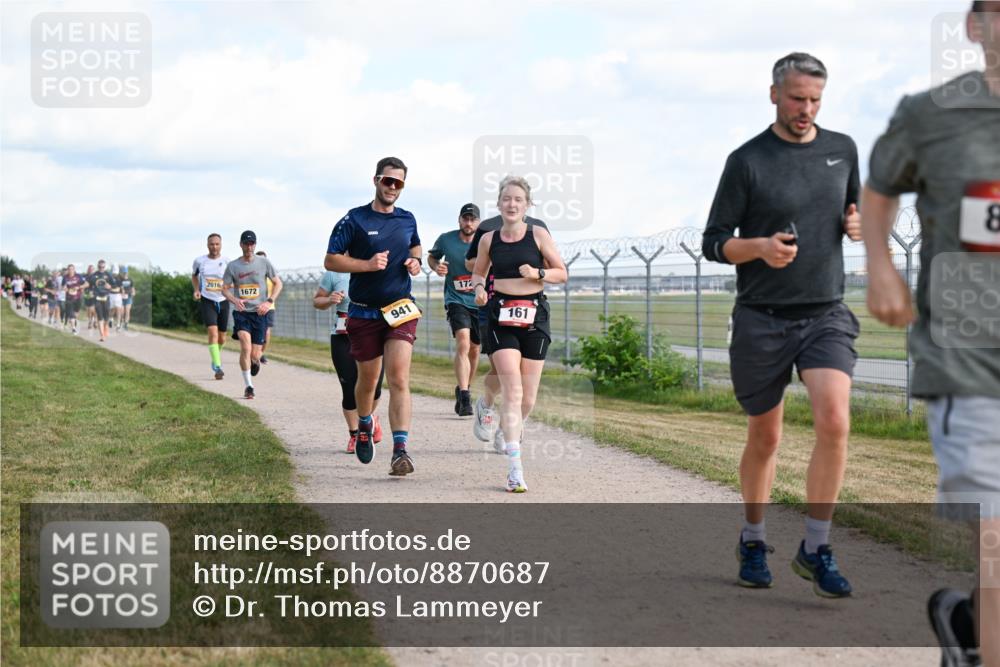 14.09.2025 - Airport Race Dr. Thomas Lammeyer http://msf.ph/oto/8870687 14.09.2025 12:15:11 Laufen 2016, 1672, 941, 172, 161, 8 meine-sportfotos.de