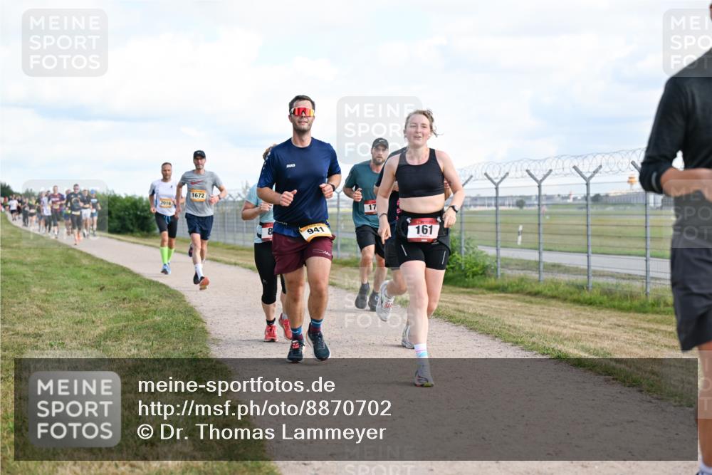 14.09.2025 - Airport Race Dr. Thomas Lammeyer http://msf.ph/oto/8870702 14.09.2025 12:15:12 Laufen 2016, 1672, 8, 941, 17, 161 meine-sportfotos.de
