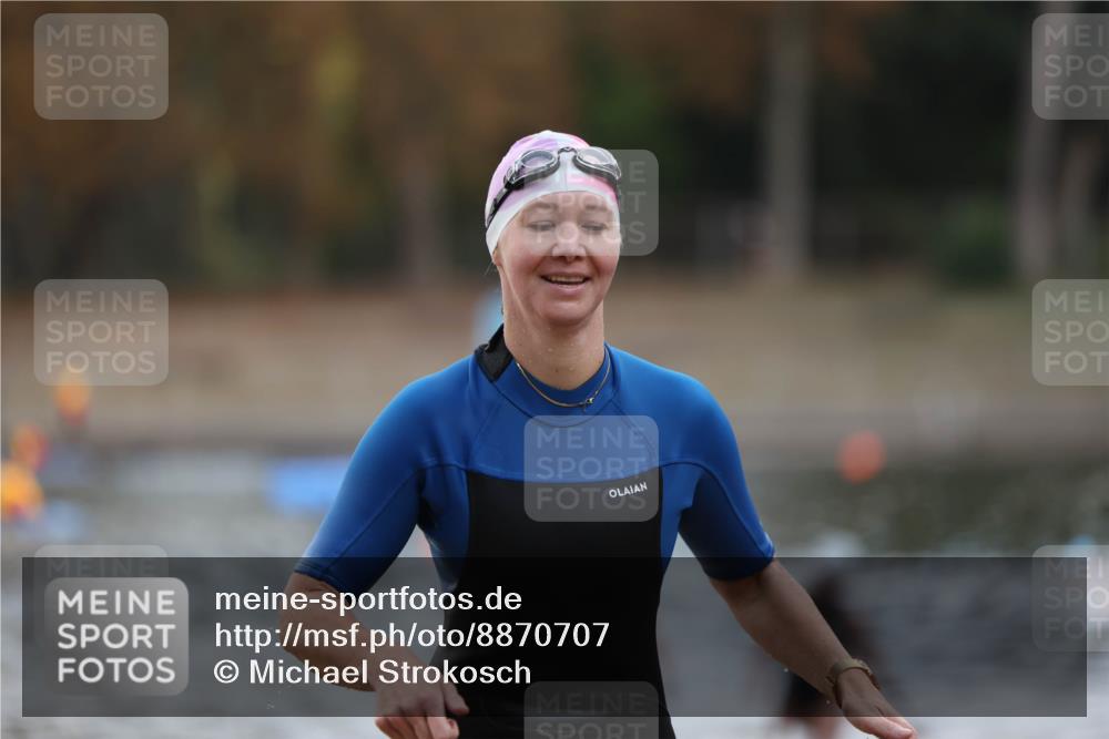 14.09.2025 - Stadtparktriathlon Michael Strokosch http://msf.ph/oto/8870707 14.09.2025 11:15:44 Schwimmen 924, 994, 1005 meine-sportfotos.de