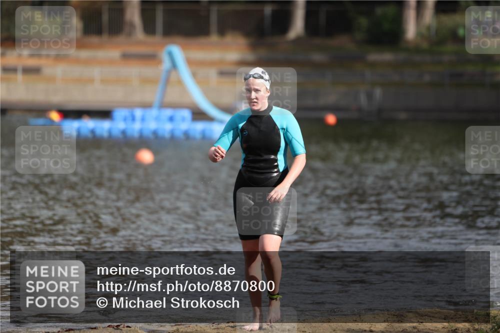 14.09.2025 - Stadtparktriathlon Michael Strokosch http://msf.ph/oto/8870800 14.09.2025 11:17:38 Schwimmen 1019 meine-sportfotos.de