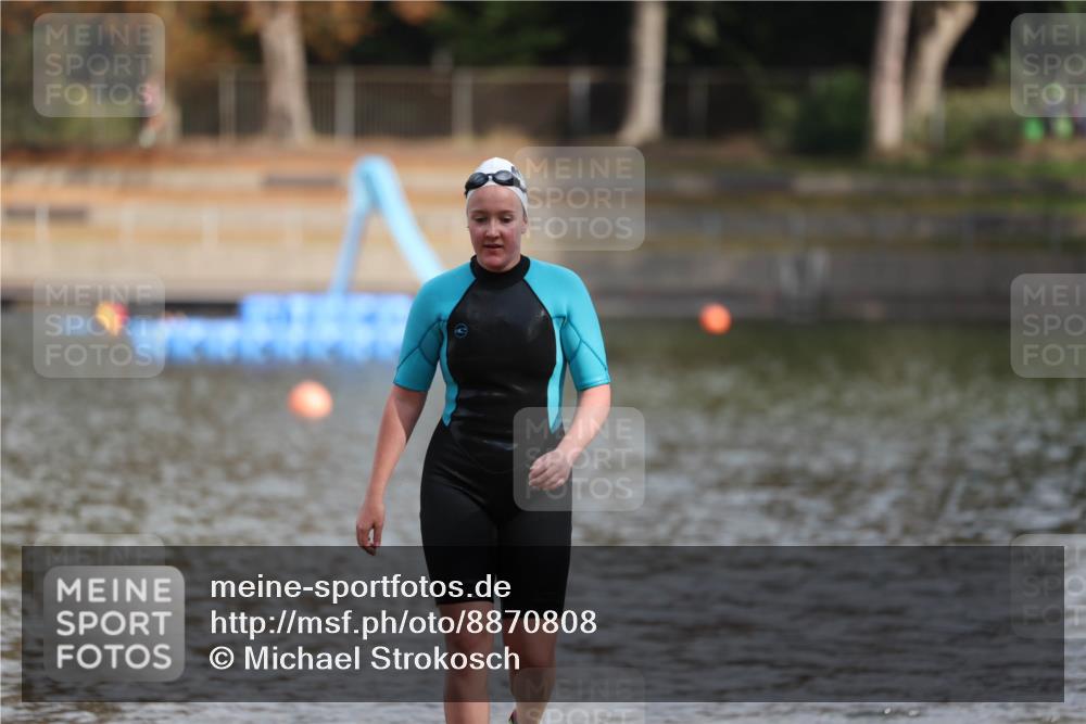 14.09.2025 - Stadtparktriathlon Michael Strokosch http://msf.ph/oto/8870808 14.09.2025 11:17:39 Schwimmen 1019 meine-sportfotos.de