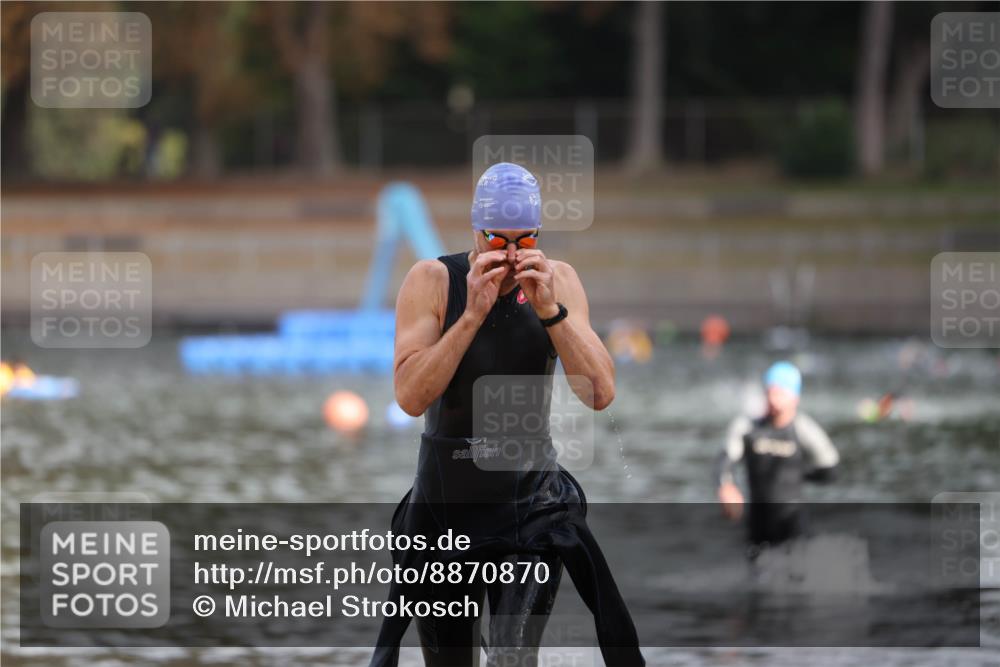 14.09.2025 - Stadtparktriathlon Michael Strokosch http://msf.ph/oto/8870870 14.09.2025 11:28:42 Schwimmen 1067, 1082 meine-sportfotos.de