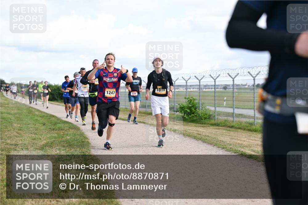 14.09.2025 - Airport Race Dr. Thomas Lammeyer http://msf.ph/oto/8870871 14.09.2025 12:15:24 Laufen 11, 1983, 1018, 1247, 236 meine-sportfotos.de