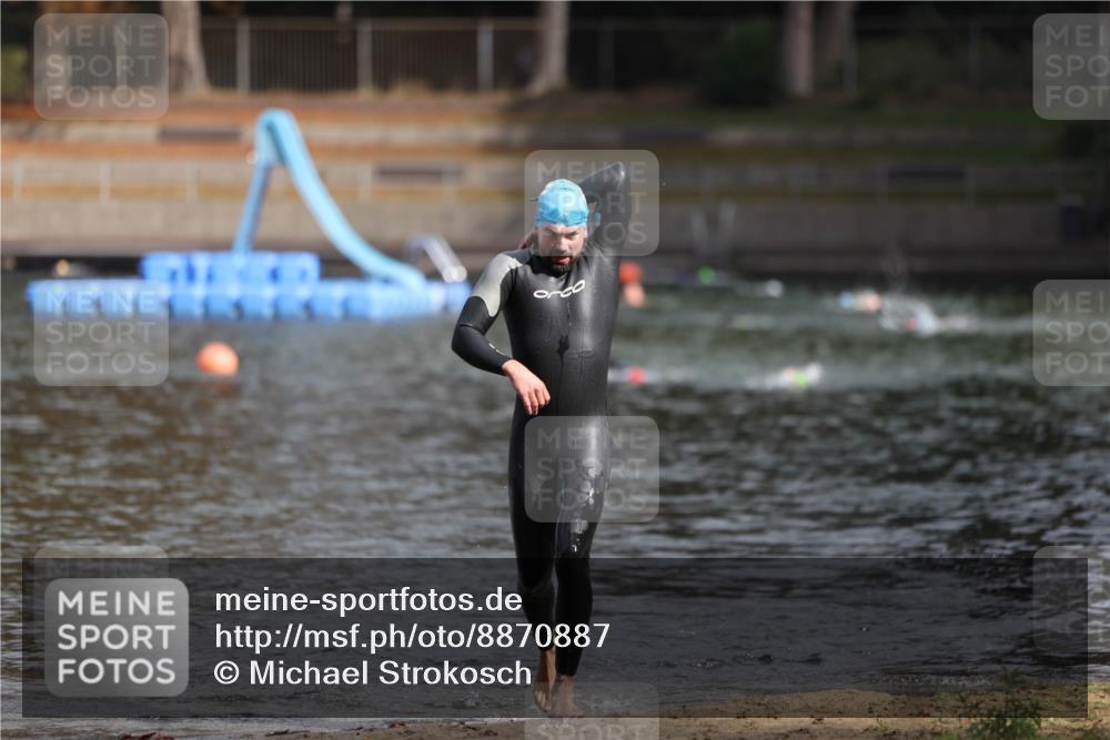 14.09.2025 - Stadtparktriathlon Michael Strokosch http://msf.ph/oto/8870887 14.09.2025 11:28:47 Schwimmen 1082 meine-sportfotos.de