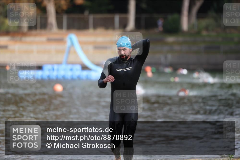 14.09.2025 - Stadtparktriathlon Michael Strokosch http://msf.ph/oto/8870892 14.09.2025 11:28:49 Schwimmen 1082 meine-sportfotos.de