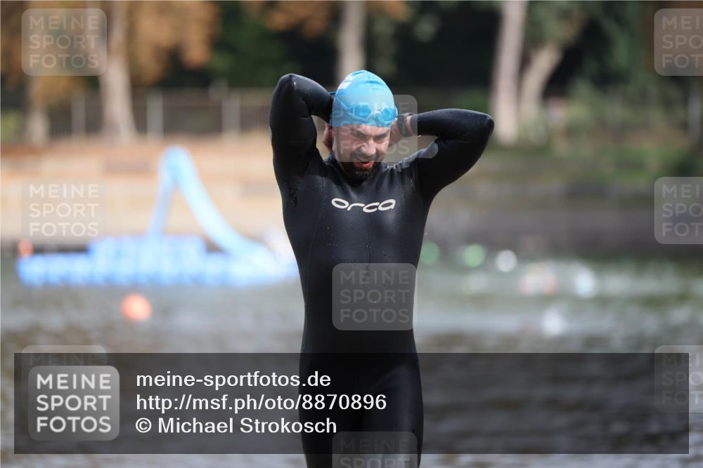 14.09.2025 - Stadtparktriathlon Michael Strokosch http://msf.ph/oto/8870896 14.09.2025 11:28:51 Schwimmen 1082 meine-sportfotos.de