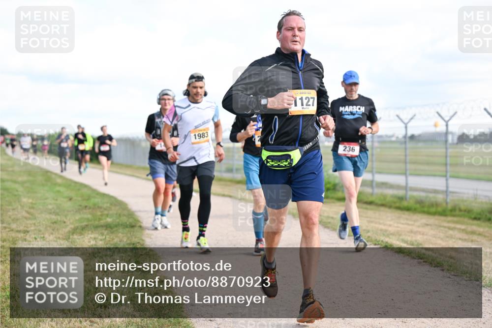 14.09.2025 - Airport Race Dr. Thomas Lammeyer http://msf.ph/oto/8870923 14.09.2025 12:15:27 Laufen 1983, 127, 236 meine-sportfotos.de