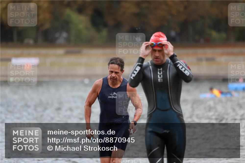 14.09.2025 - Stadtparktriathlon Michael Strokosch http://msf.ph/oto/8870945 14.09.2025 11:29:49 Schwimmen 1035, 1036, 1097 meine-sportfotos.de
