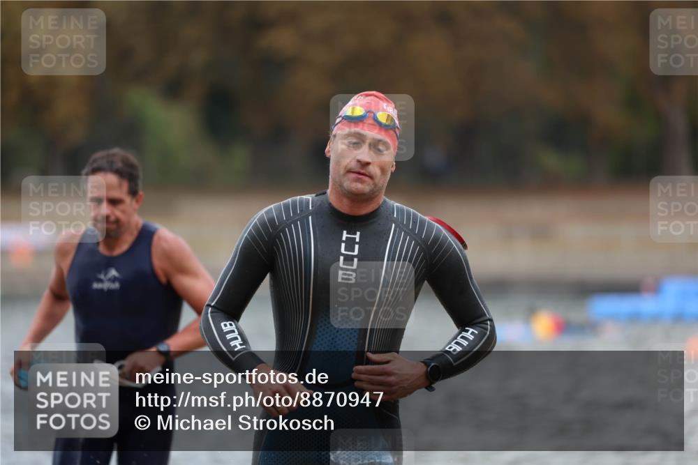 14.09.2025 - Stadtparktriathlon Michael Strokosch http://msf.ph/oto/8870947 14.09.2025 11:29:50 Schwimmen 1035, 1036, 1097 meine-sportfotos.de