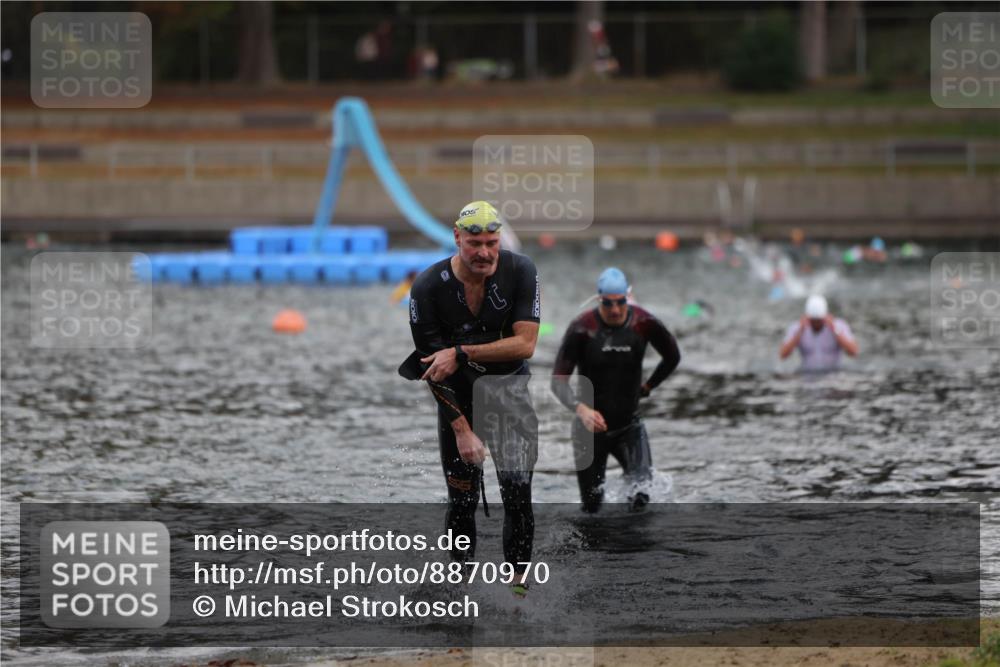 14.09.2025 - Stadtparktriathlon Michael Strokosch http://msf.ph/oto/8870970 14.09.2025 11:30:00 Schwimmen 1083, 1097, 1113 meine-sportfotos.de