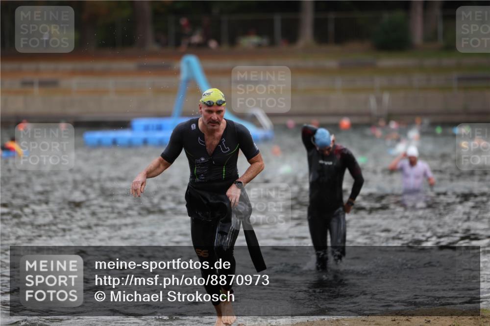 14.09.2025 - Stadtparktriathlon Michael Strokosch http://msf.ph/oto/8870973 14.09.2025 11:30:01 Schwimmen 1083, 1113 meine-sportfotos.de